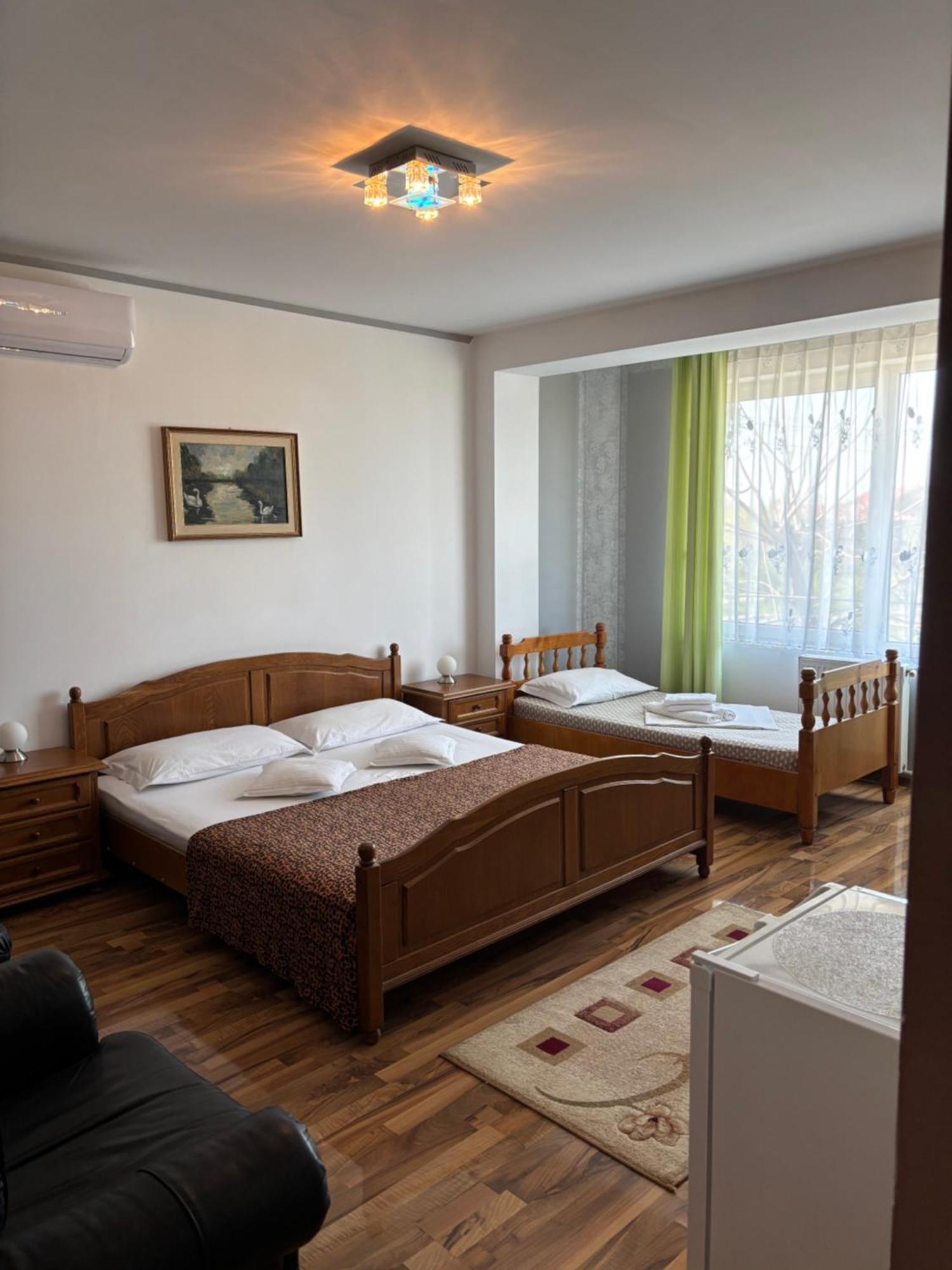 Casa Ana Hotel เอโฟริเอนอร์ด ภายนอก รูปภาพ